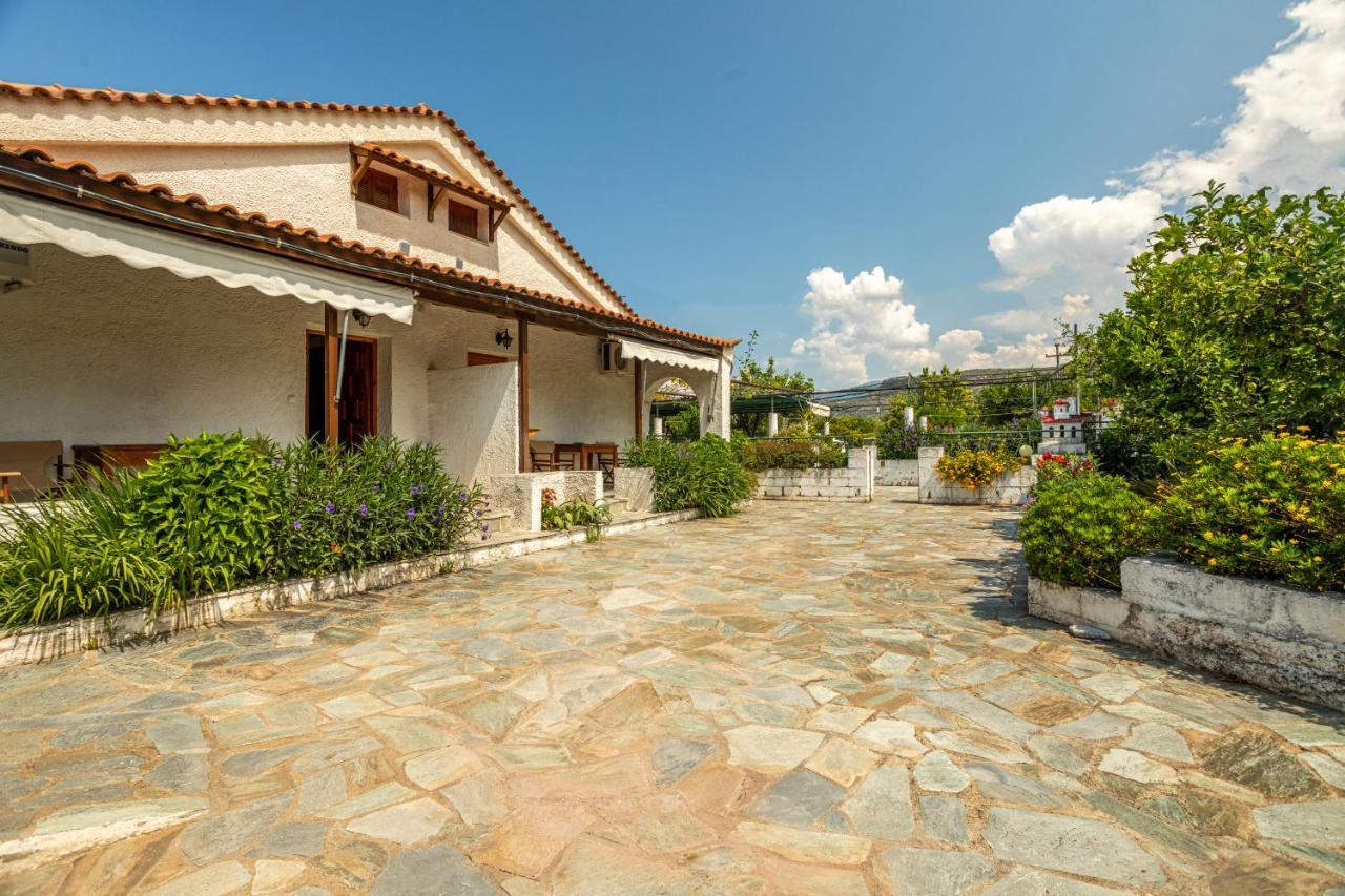 Sophia'S Maisonette 1 Stoupa Bagian luar foto